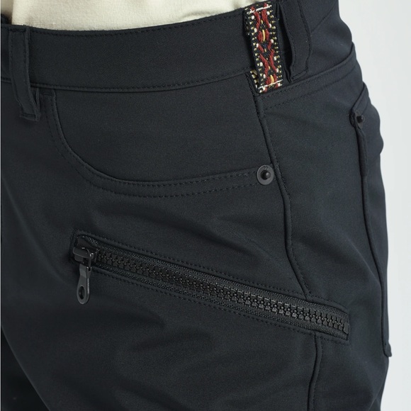 Women's Burton Ivy Under-Boot Pant - Picture 10 of 10